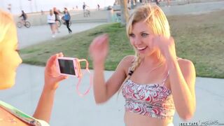 Tara Morgan Mandy Armani leszbikus nyalás orgia