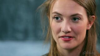 Dahlia boszorkánya nyalja leszbikusan nedvesen