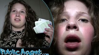 Fiatal szűz punci első ízben tele élvezettel reszketve