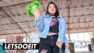 Xiomara Soto olajos latin milf útfélen dugva