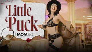 Little Puck irányít beszólásokkal a milf hónapot
