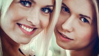 Érett szőkék leszbikus cirógatása Lena Love Violette Pinkkel