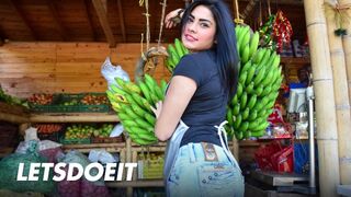 Devora Robles olajos latin teste mély gonzo baszásra csábít