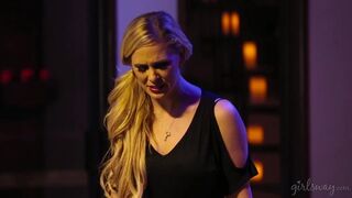 Cherie Deville Mercedes Carrera leszbikus nedves játéka