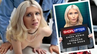 Ártatlan Emma bevallja bűneit rendőrfasz alatt nyöszörögve