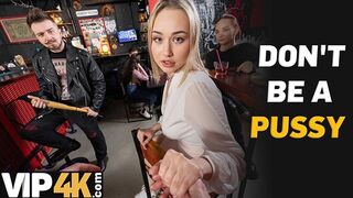 Szőke sztár bártól dugásig merészkedik