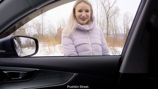 Ha a taxi díja hiányzik, rendezd a puncioddal!