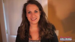 Forró Milf Lilly élvezi a durva, mély anál baszást - Új Amatőrök