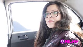 Greta, a forró vérű latin csábító a mennyei fenekével csak a csúcsra akar vinni a szájával is