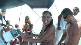 Vad Orgia a Balatoni Yachton: Forró Anális Gangbang és Lenyűgöző Szopás